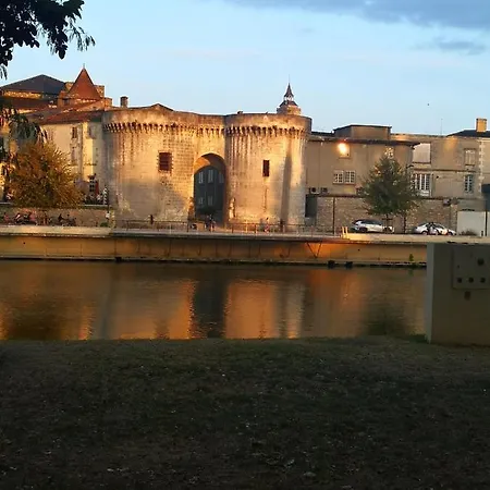 Chez Alex Et Sophie * Louzac-Saint-Andre