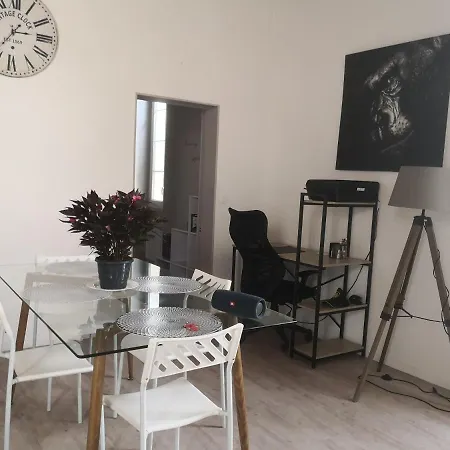 Chez Alex Et Sophie בית נופש