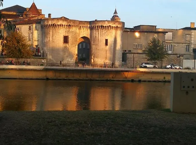 Chez Alex Et Sophie * Louzac-Saint-Andre