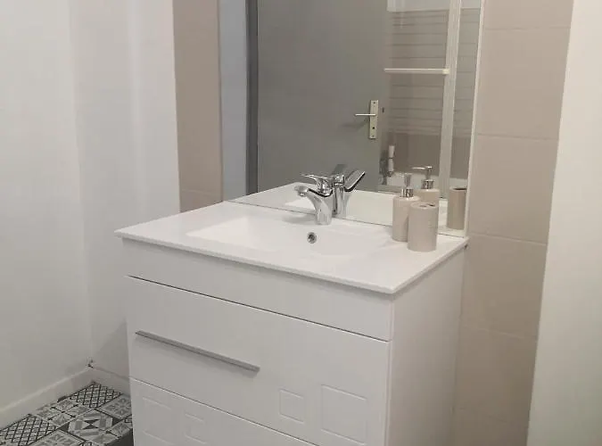 Chez Alex Et Sophie בית נופש Louzac-Saint-Andre